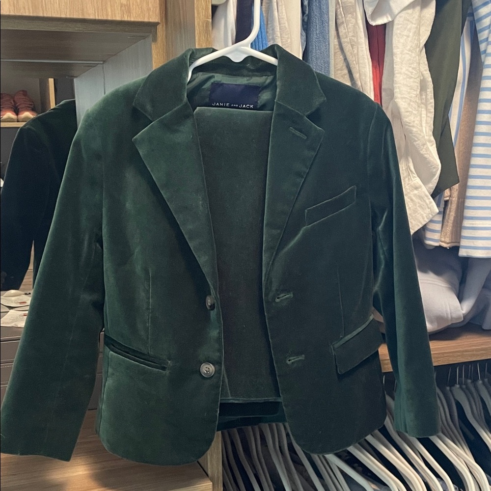 Janie and Jack Kids size 5 Velvet Green Suit
